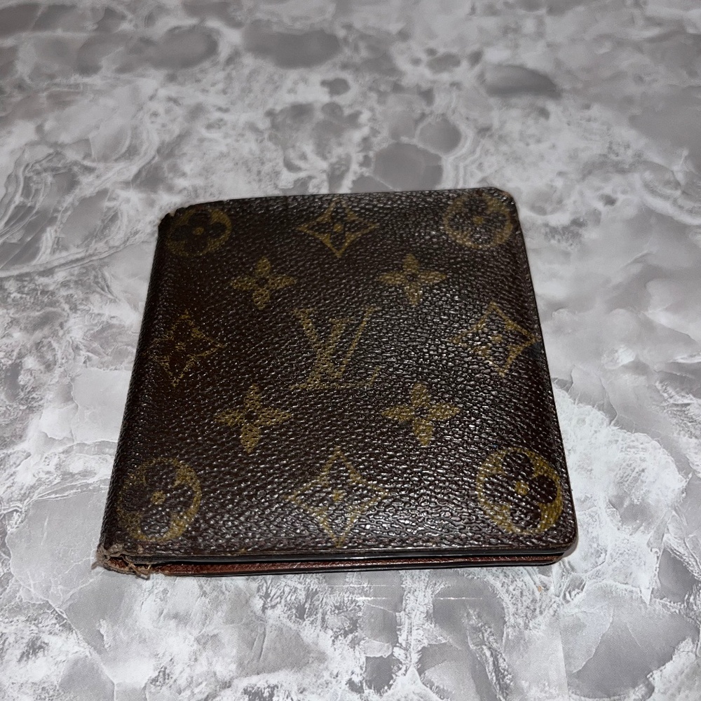 Louis Vuitton monogram brown bifold wallet
